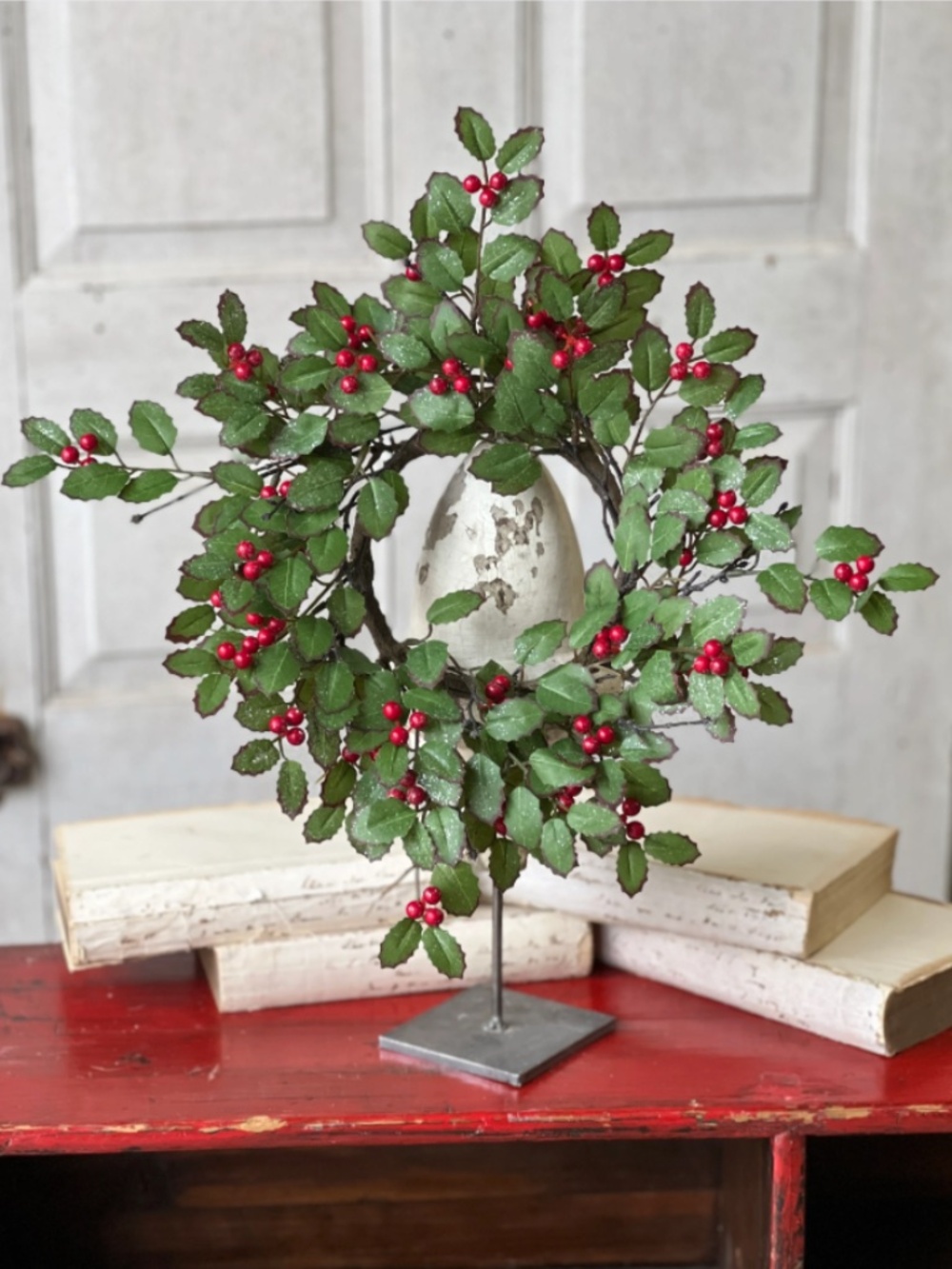 Holly Candle Ring with Berries & Glitter